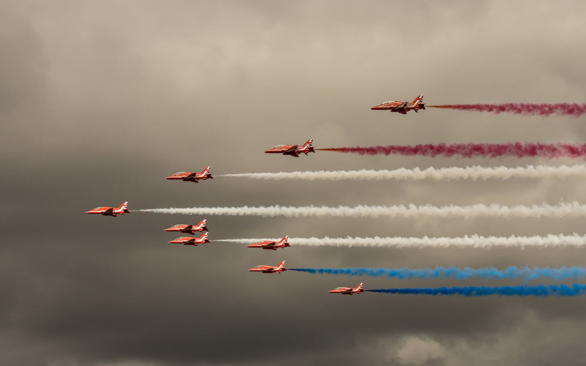 _野外生存挑战赛:运动与自然的极限考验_,野外生存大挑战全集