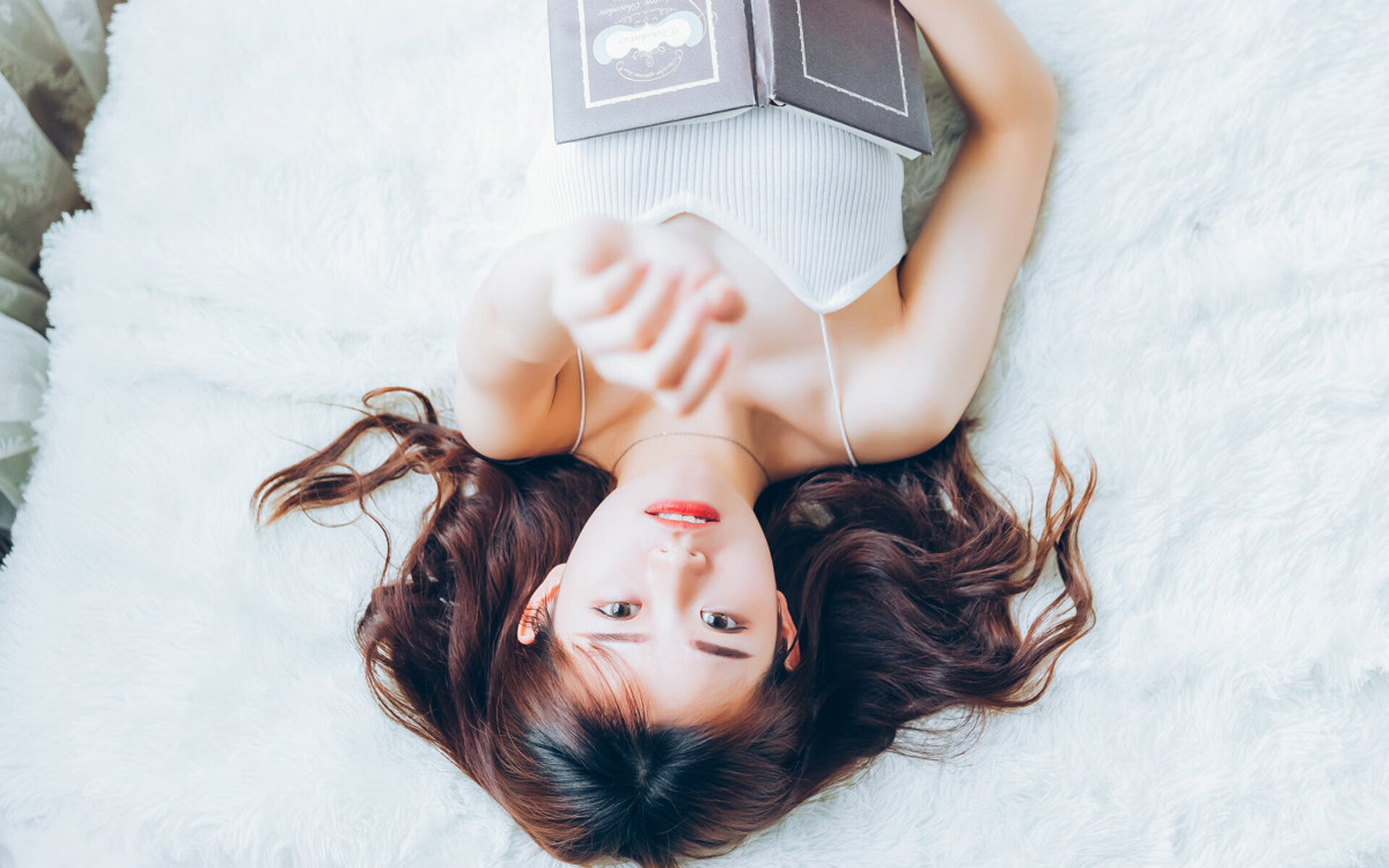 “最震撼封盖:联盟最令人惊叹的封堵瞬间”,lol封尘