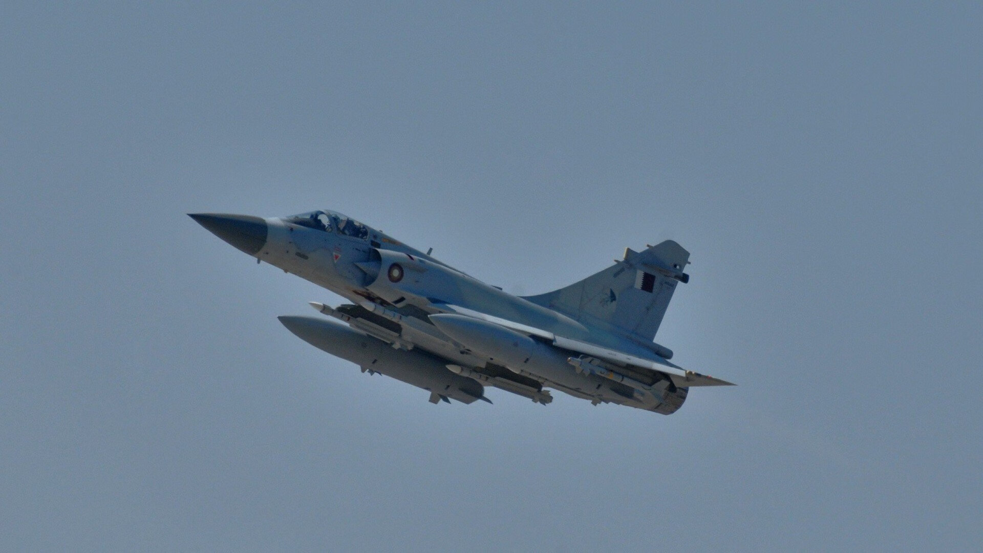 《电竞冠军的秘密武器：战术分析与团队协作》，电竞游戏职业选手冠军