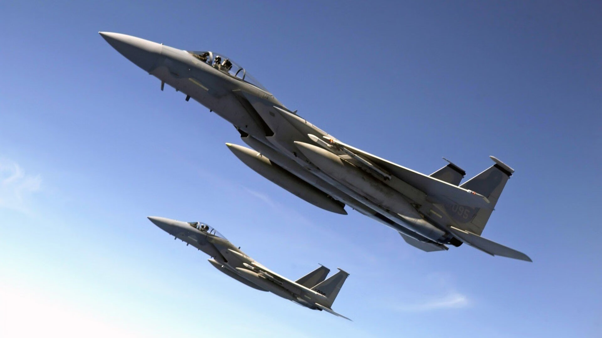 《电竞周边市场：收藏品、服饰与生活用品的潮流风向》，电竞周边馆